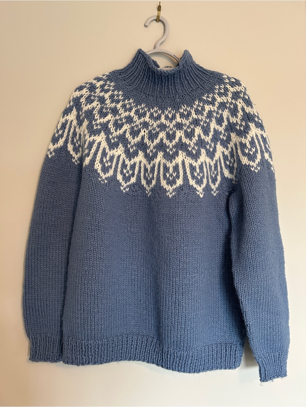 Vintage Hand-Knit Nordic-Style Wool Sweater